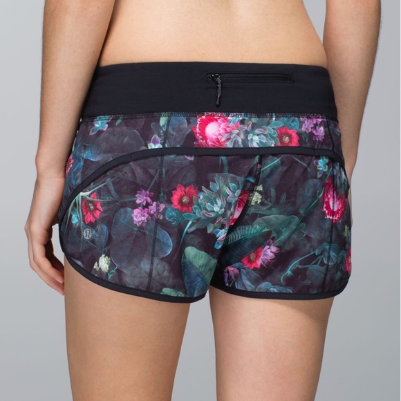 Lululemon Speed Short in Curious Jungle Multi